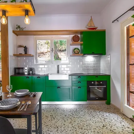 Canvas Corfu Apartment Perama (Corfu)